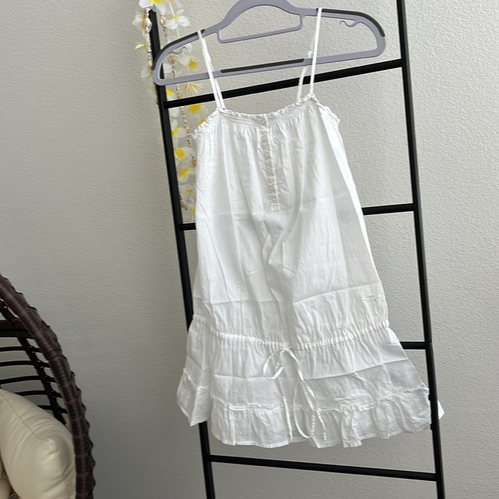 Aeropostale White Cotton Machine wash Top Size Small Spaghetti Straps